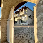 Mehmeti Delvine