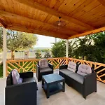 Casa de Campo Mehmeti Delvine
